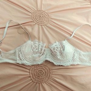 Victoria's Secret bra light pink creamy color